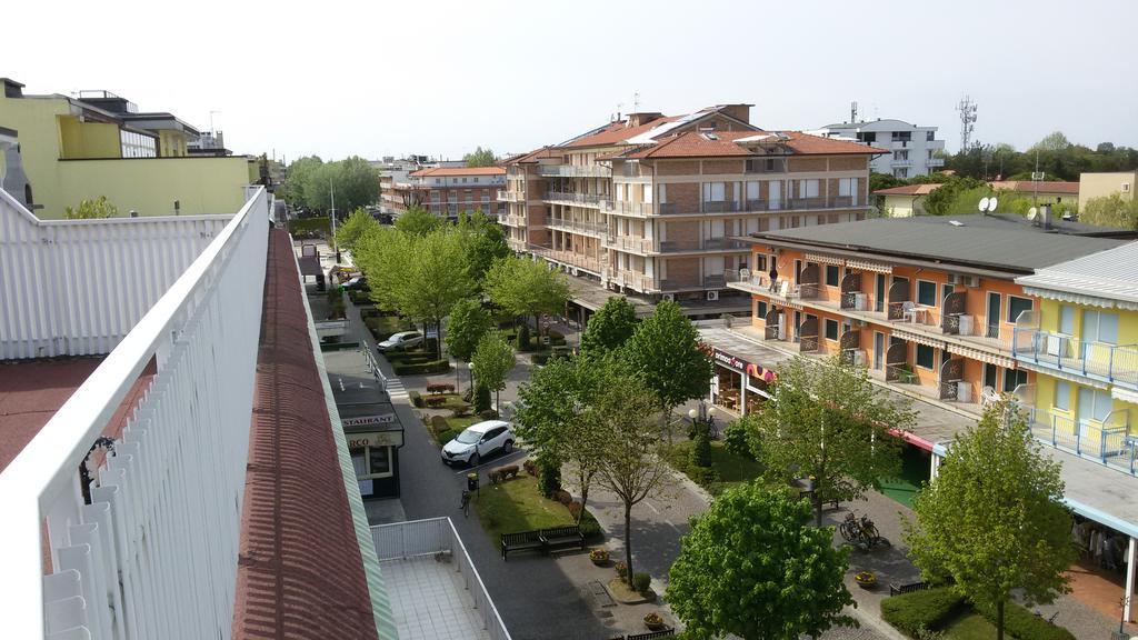 Condominio Mariella Bibione Buitenkant foto